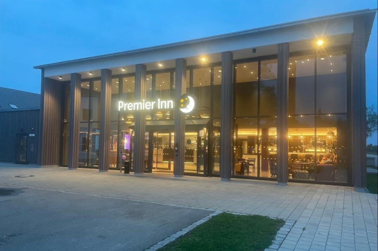 Premier Inn Muenchen Airport Sued Hallbergmoos Exterior photo