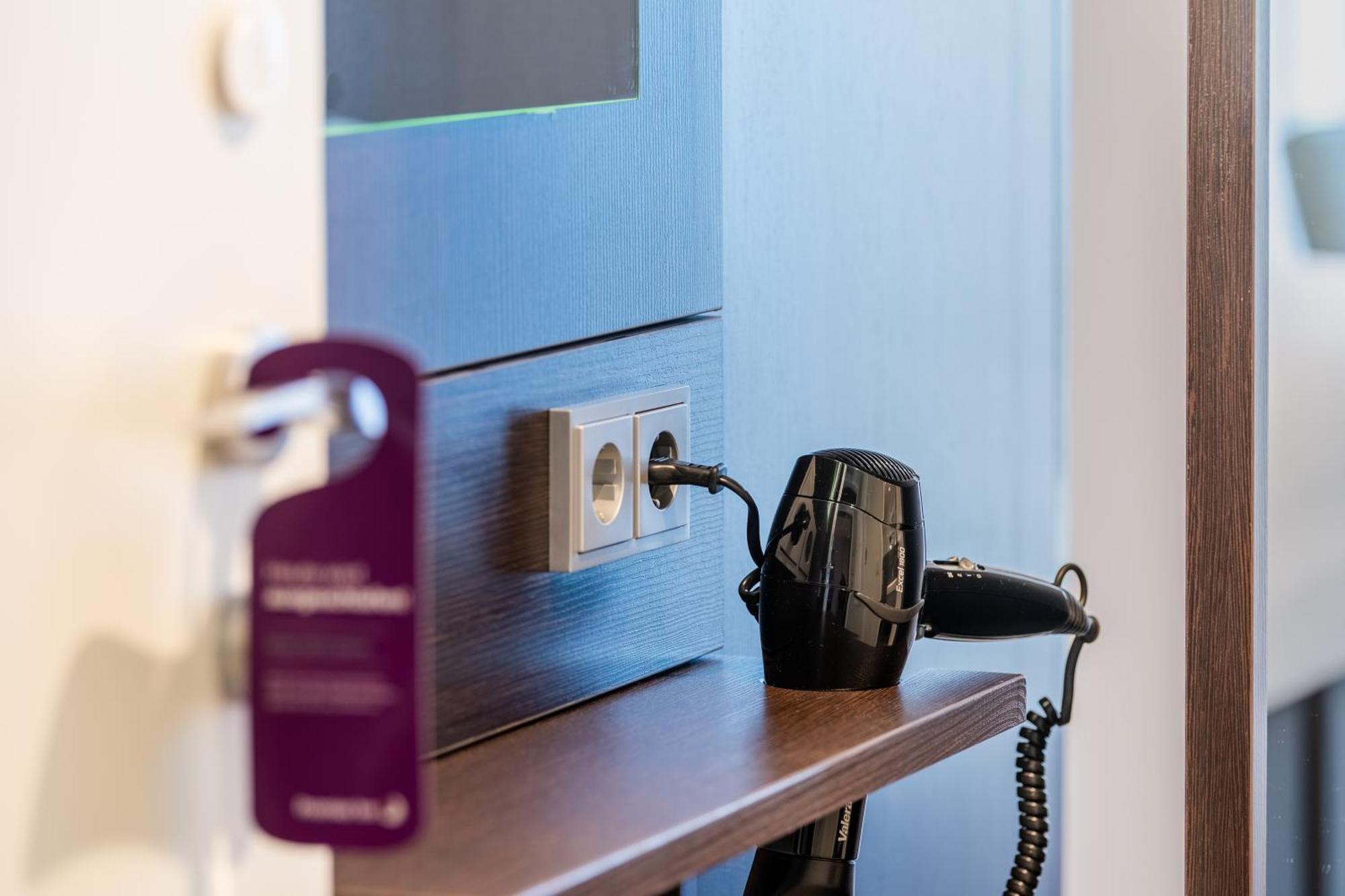 Premier Inn Muenchen Airport Sued Hallbergmoos Exterior photo